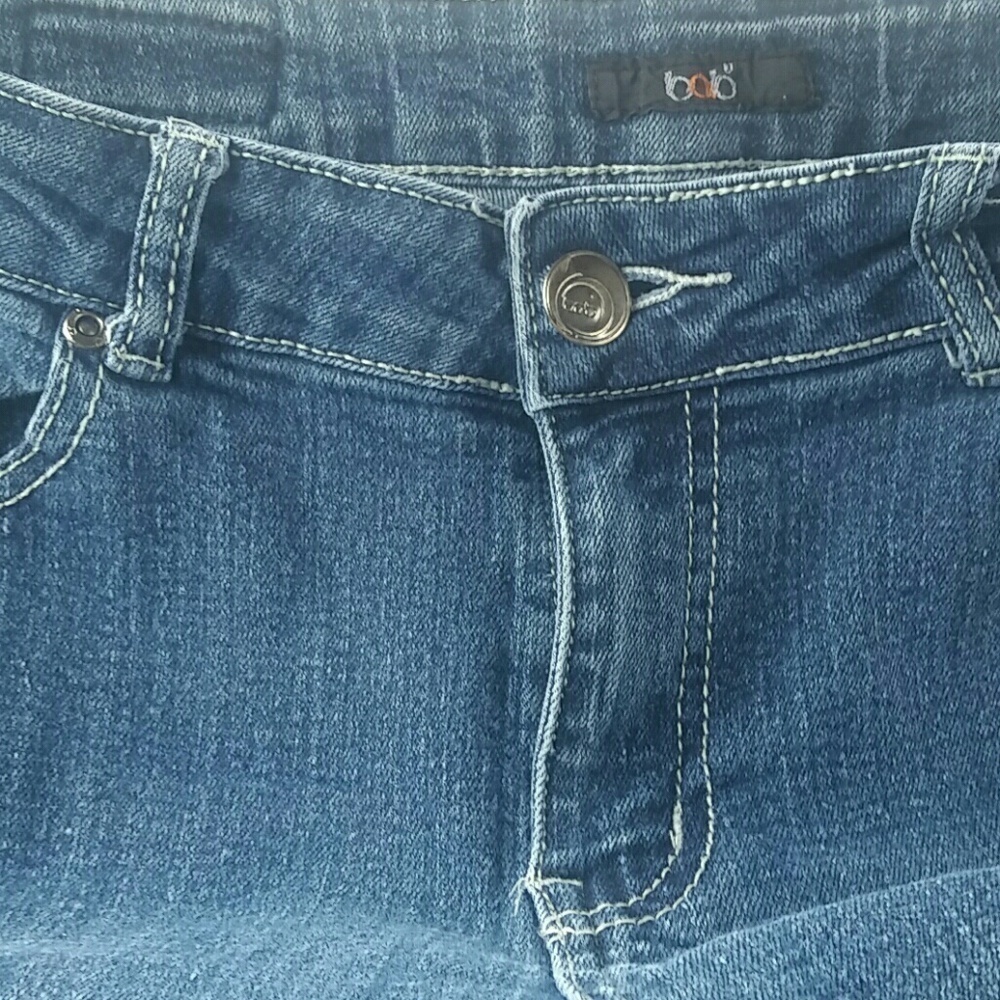 BQB Jeans Flap Pockets Studs Distressed Skinny EUC - Picture 4 of 8